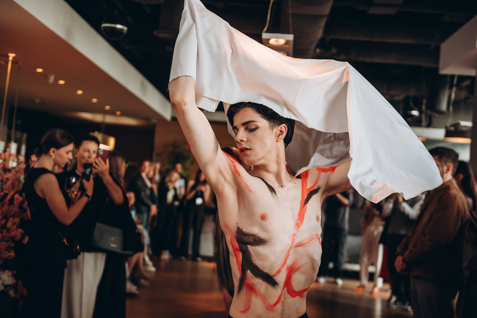 Колабарація ISED x GULLIVER за мотивамиОлександри Екстер image-156