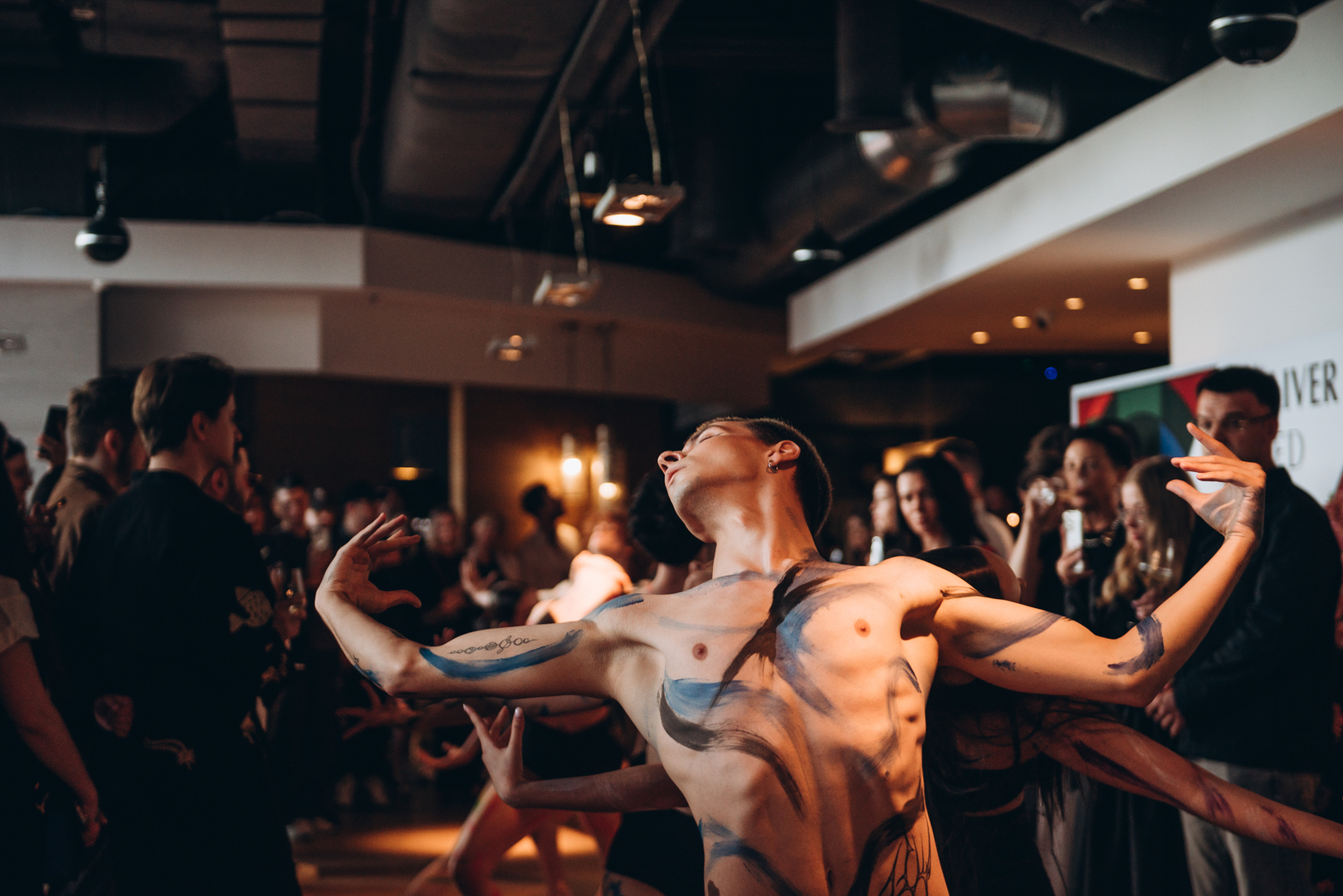 Колабарація ISED x GULLIVER за мотивамиОлександри Екстер image-162