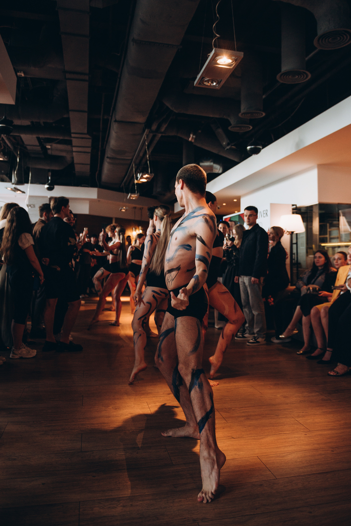 Колабарація ISED x GULLIVER за мотивамиОлександри Екстер image-182