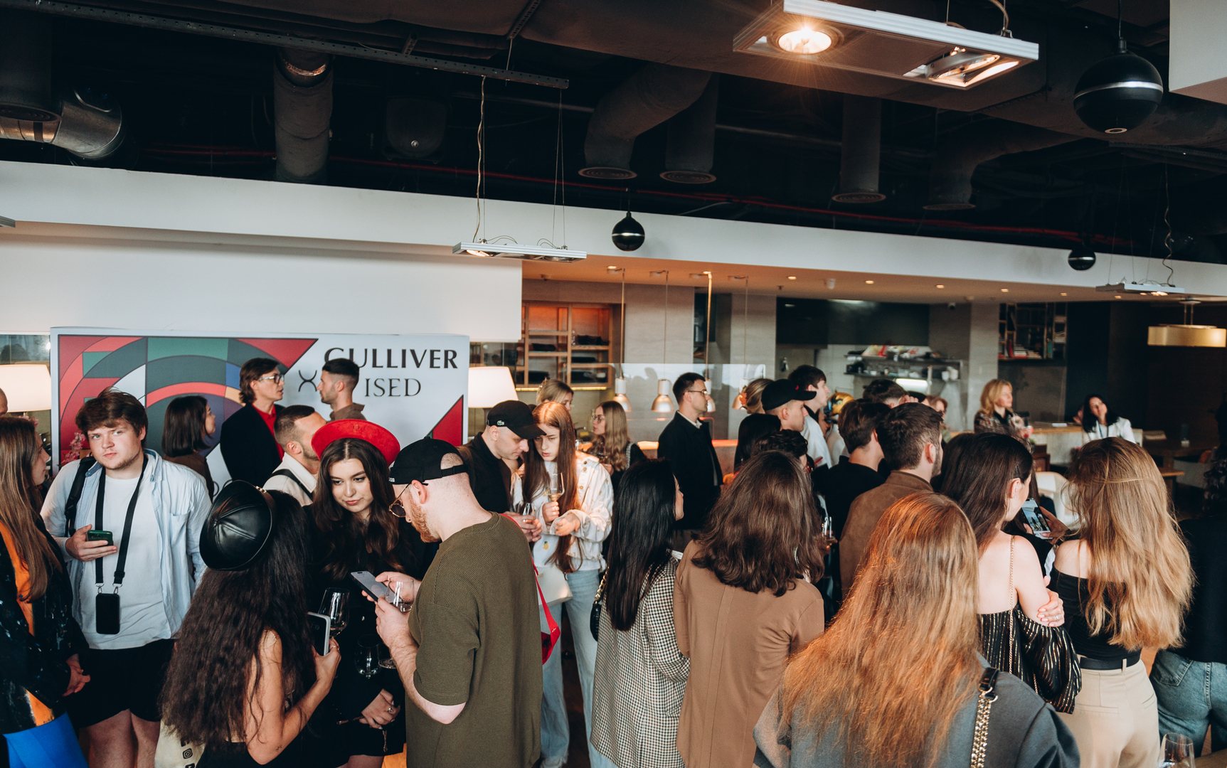 Колабарація ISED x GULLIVER за мотивамиОлександри Екстер image-183