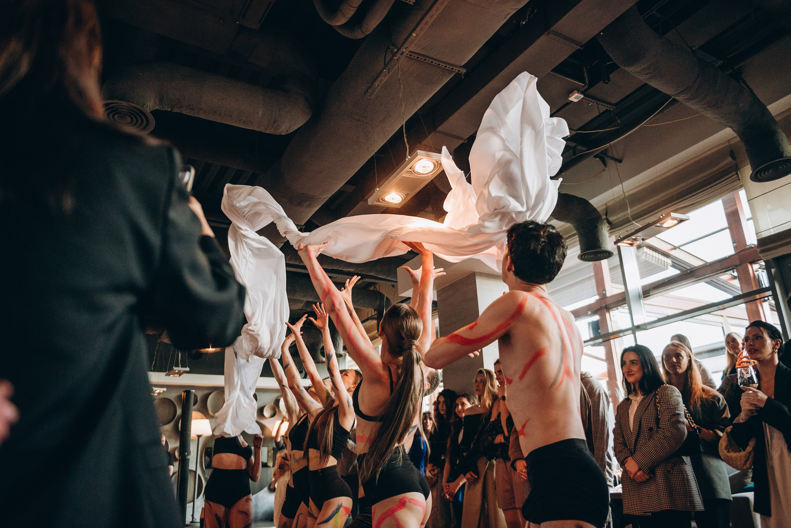 Колабарація ISED x GULLIVER за мотивамиОлександри Екстер image-234