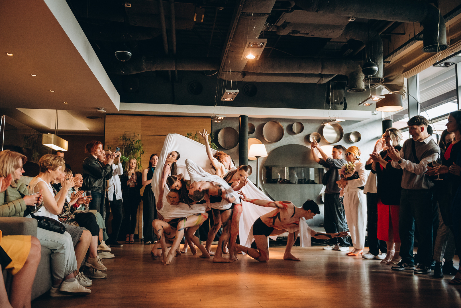 Колабарація ISED x GULLIVER за мотивамиОлександри Екстер image-244