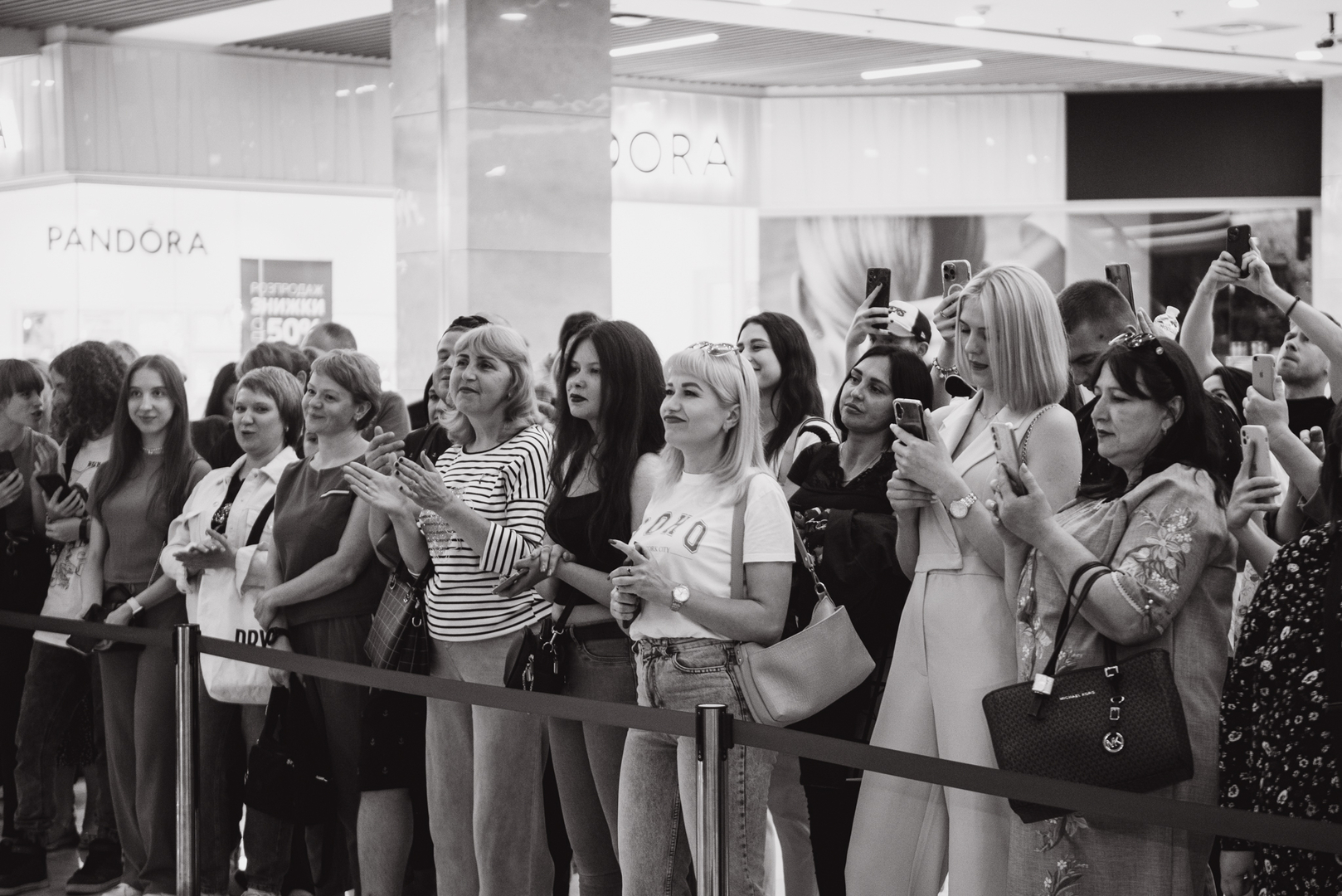 Творча зустріч та автограф-сесію Андрія Кравченка image-5