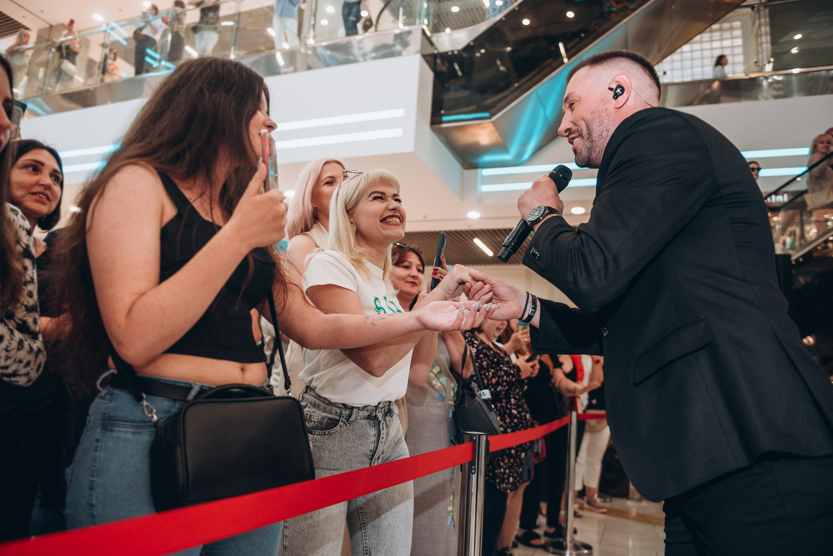 Творча зустріч та автограф-сесію Андрія Кравченка image-9