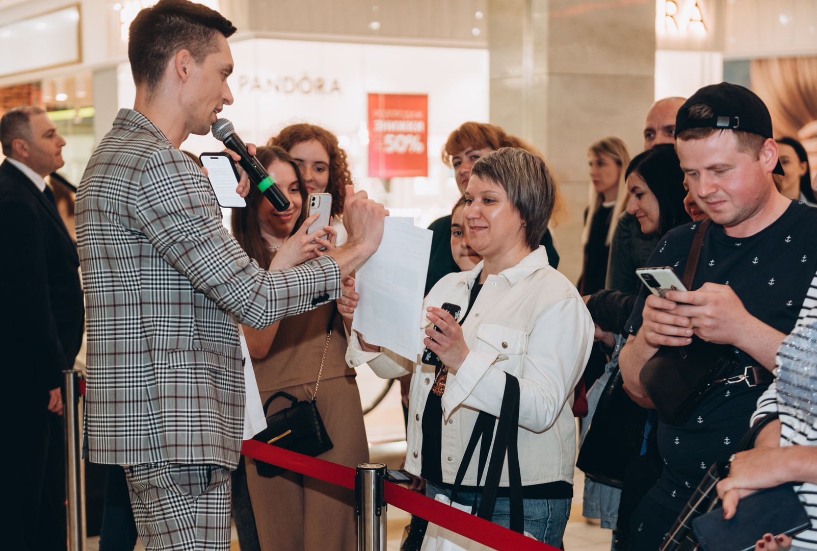 Творча зустріч та автограф-сесію Андрія Кравченка image-17