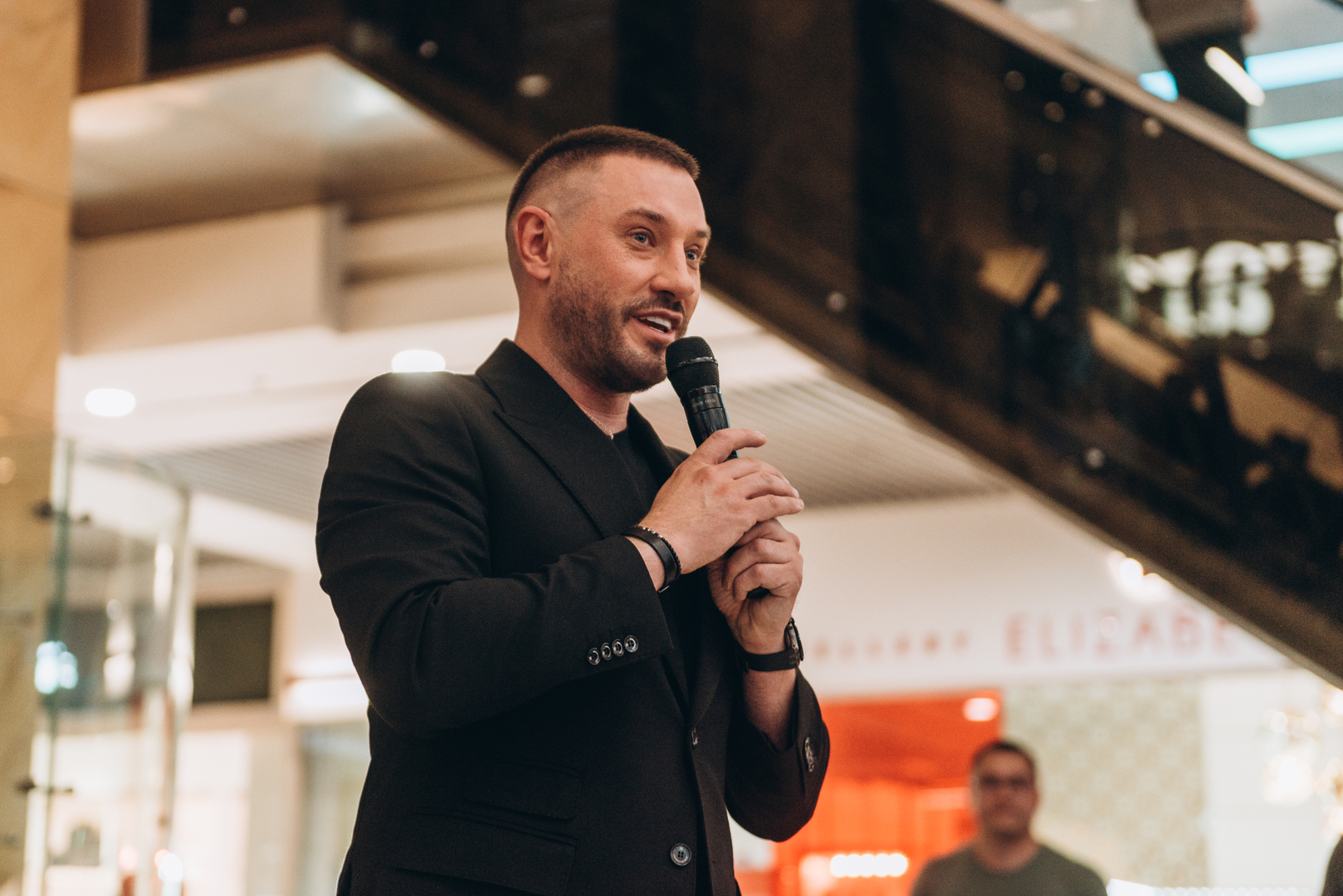 Творча зустріч та автограф-сесію Андрія Кравченка image-21