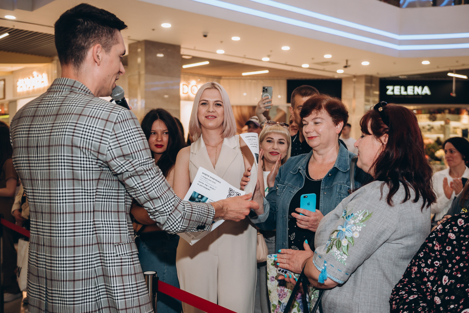 Творча зустріч та автограф-сесію Андрія Кравченка image-22