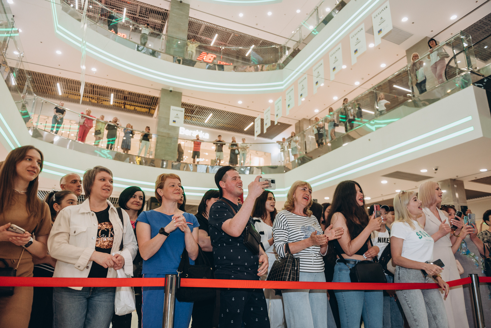 Творча зустріч та автограф-сесію Андрія Кравченка image-25