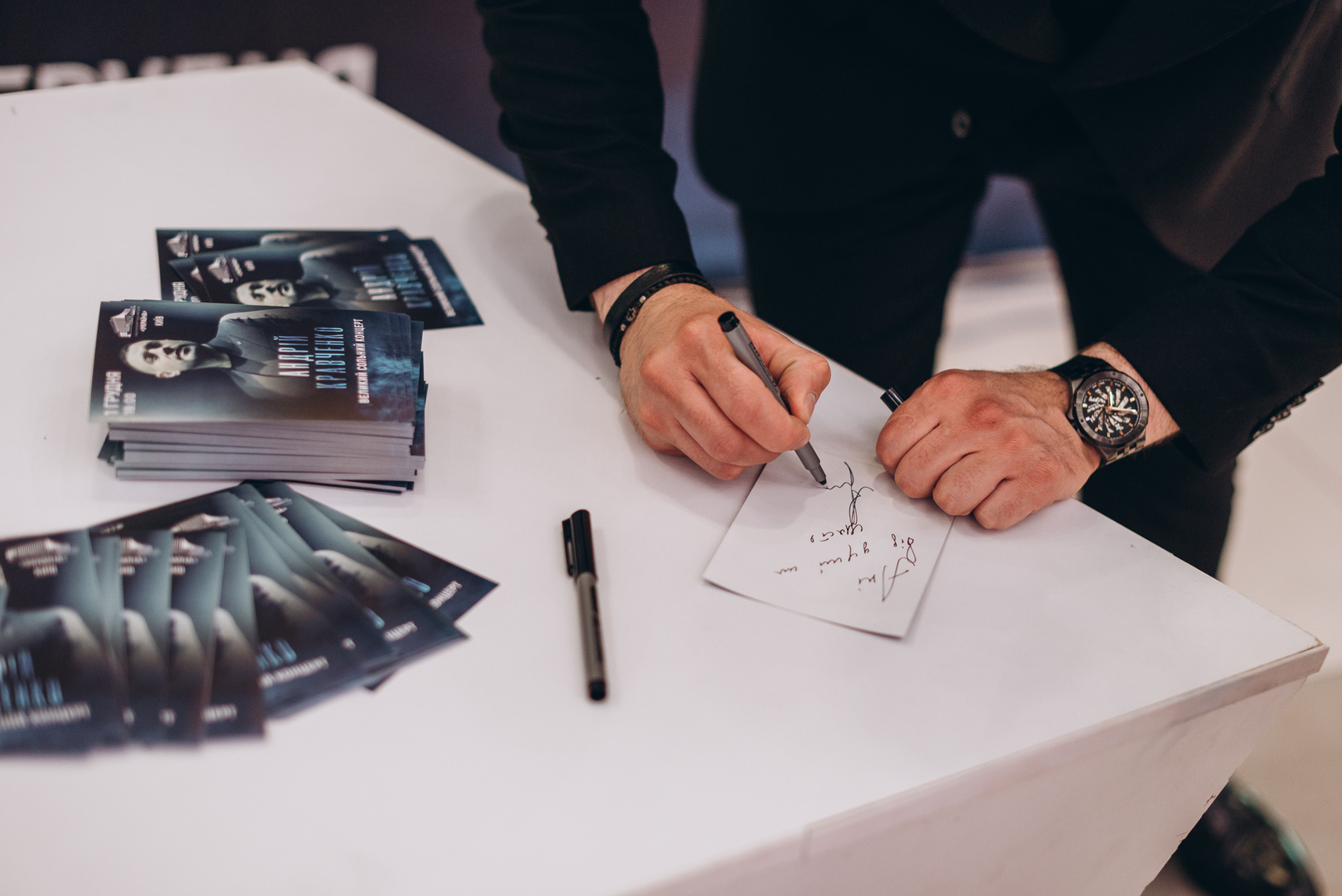 Творча зустріч та автограф-сесію Андрія Кравченка image-38