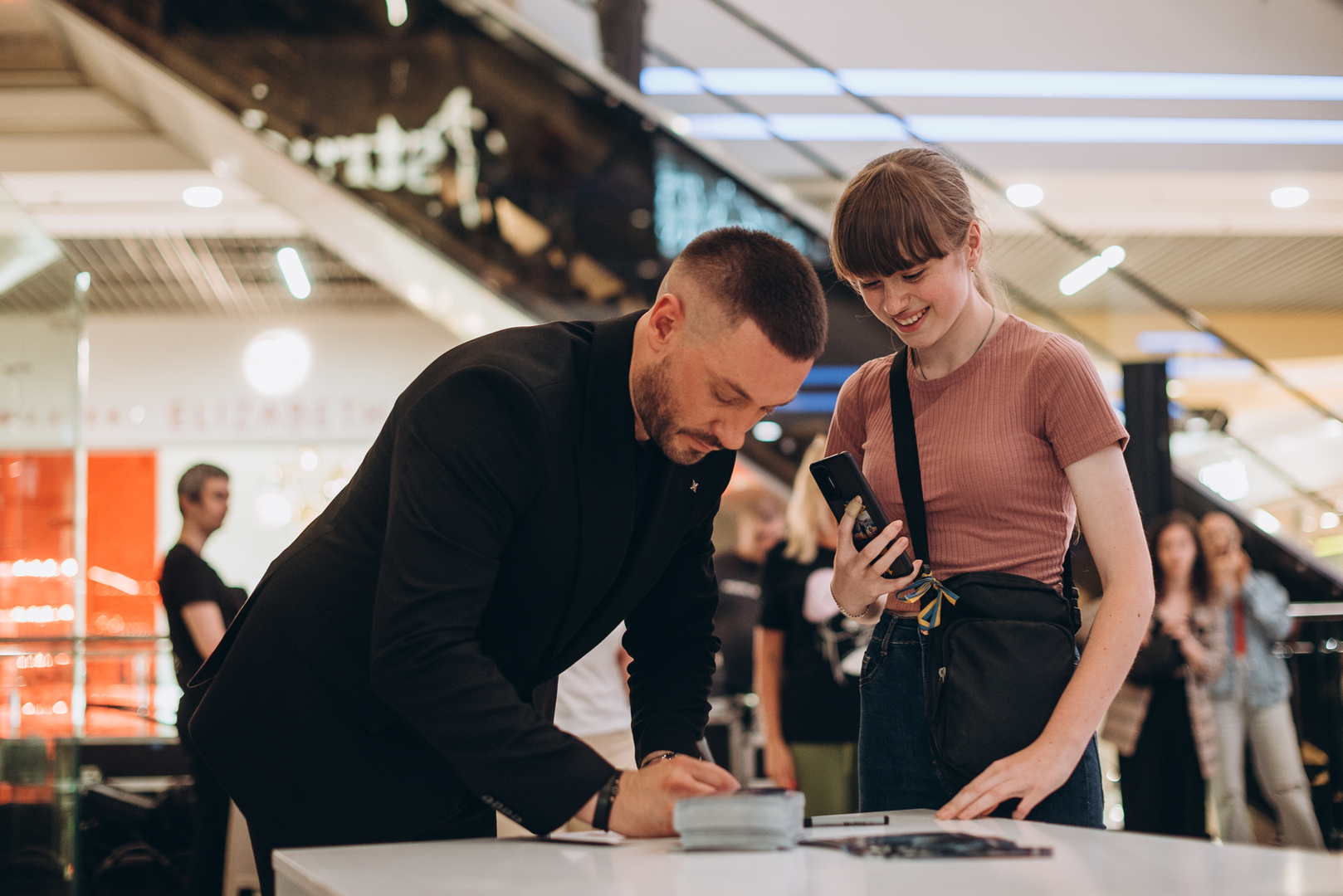 Творча зустріч та автограф-сесію Андрія Кравченка image-39