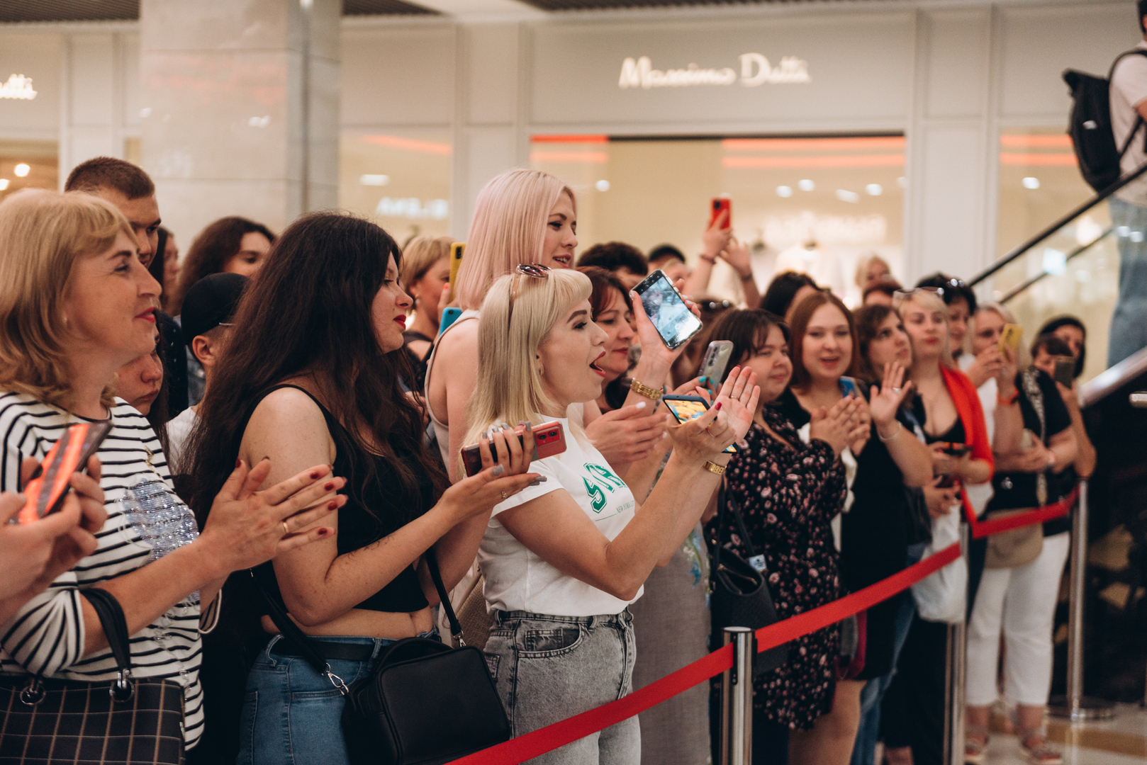 Творча зустріч та автограф-сесію Андрія Кравченка image-49