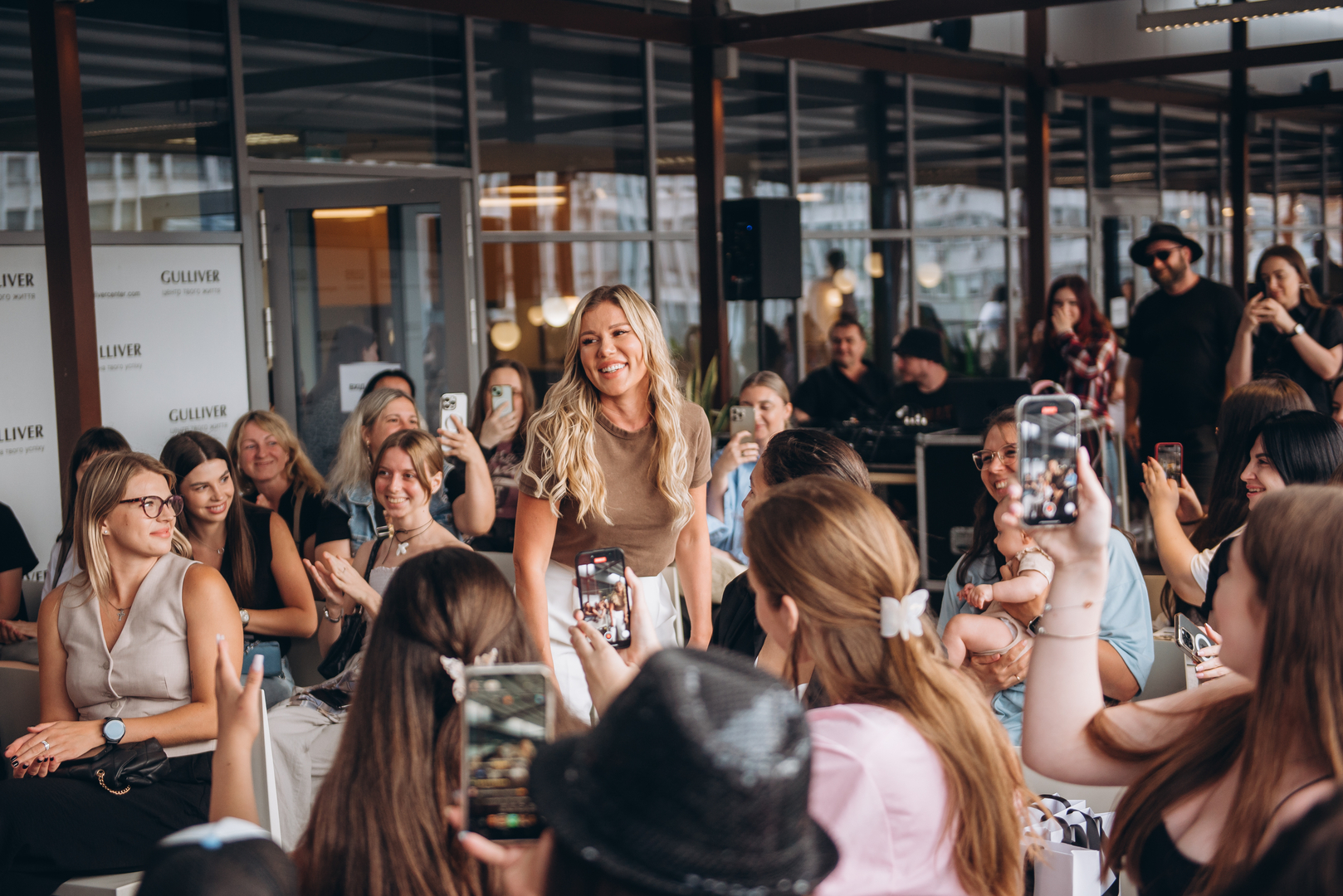 Тераса Talk з Тетяною Парфільєвою, MamaRika та Alena Omargalieva  image-31