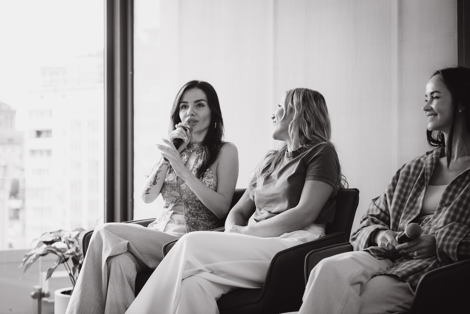 Тераса Talk з Тетяною Парфільєвою, MamaRika та Alena Omargalieva  image-46