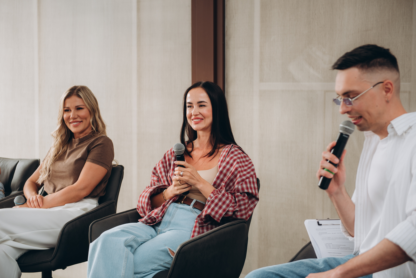 Тераса Talk з Тетяною Парфільєвою, MamaRika та Alena Omargalieva  image-55