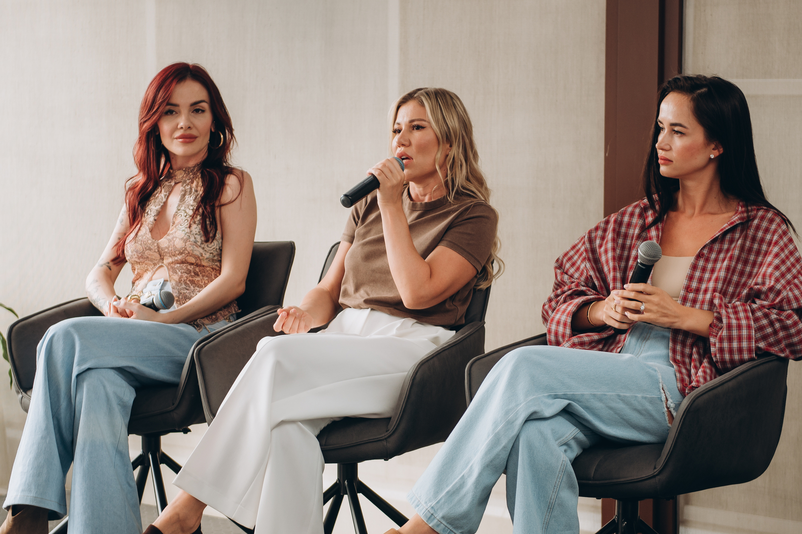 Тераса Talk з Тетяною Парфільєвою, MamaRika та Alena Omargalieva  image-90