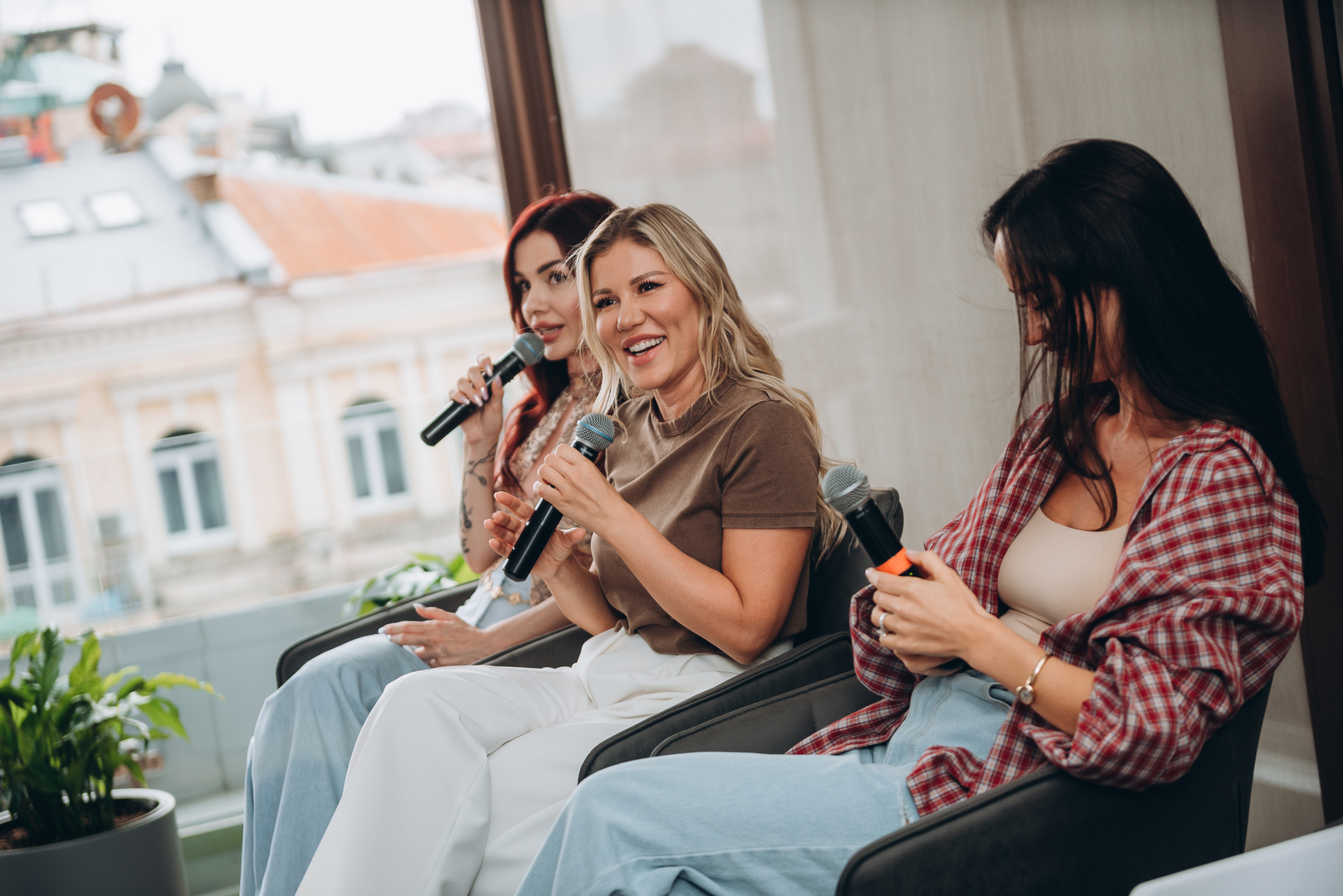 Тераса Talk з Тетяною Парфільєвою, MamaRika та Alena Omargalieva  image-133