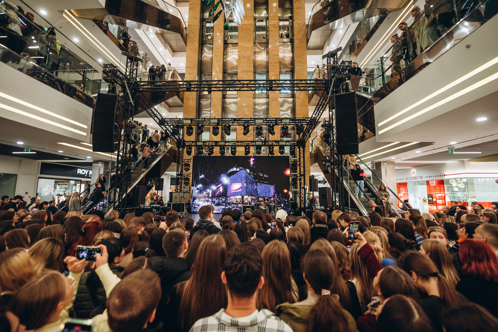  День Народження ТРЦ Gulliver 2023 (2 частина) image-345