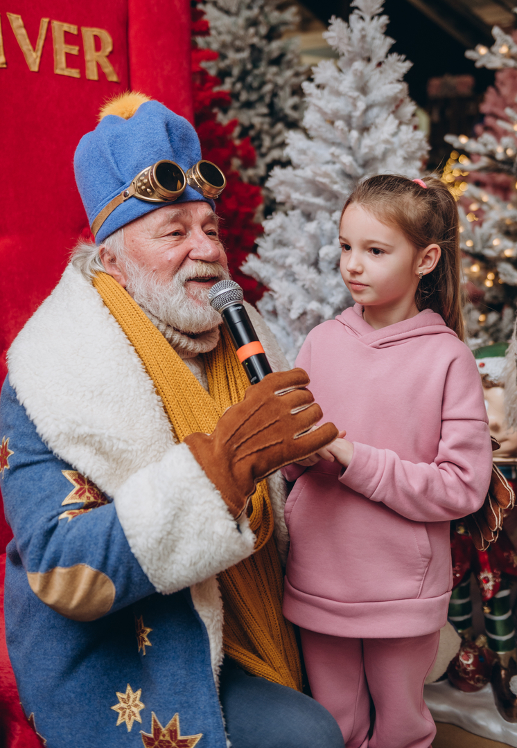 Теплі покази S Миколая в укритті image-3