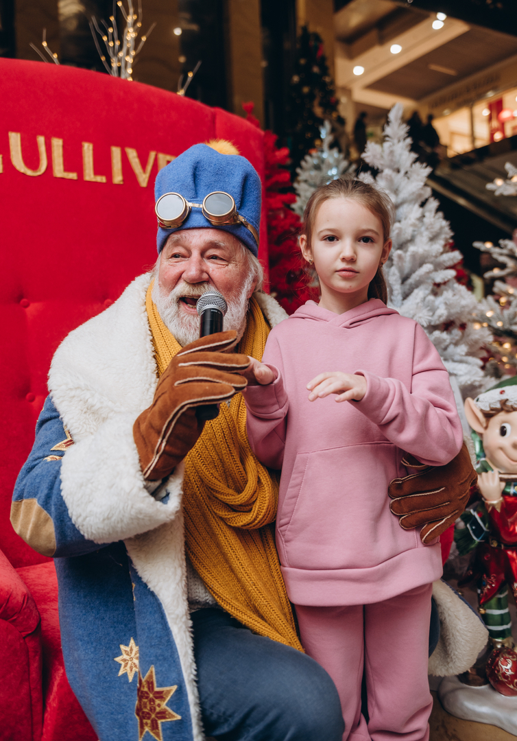 Теплі покази S Миколая в укритті image-5