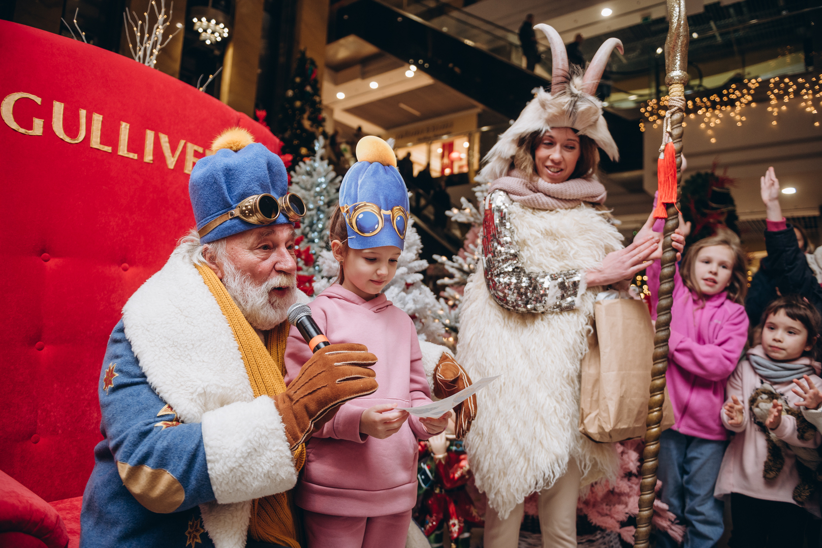 Теплі покази S Миколая в укритті image-8