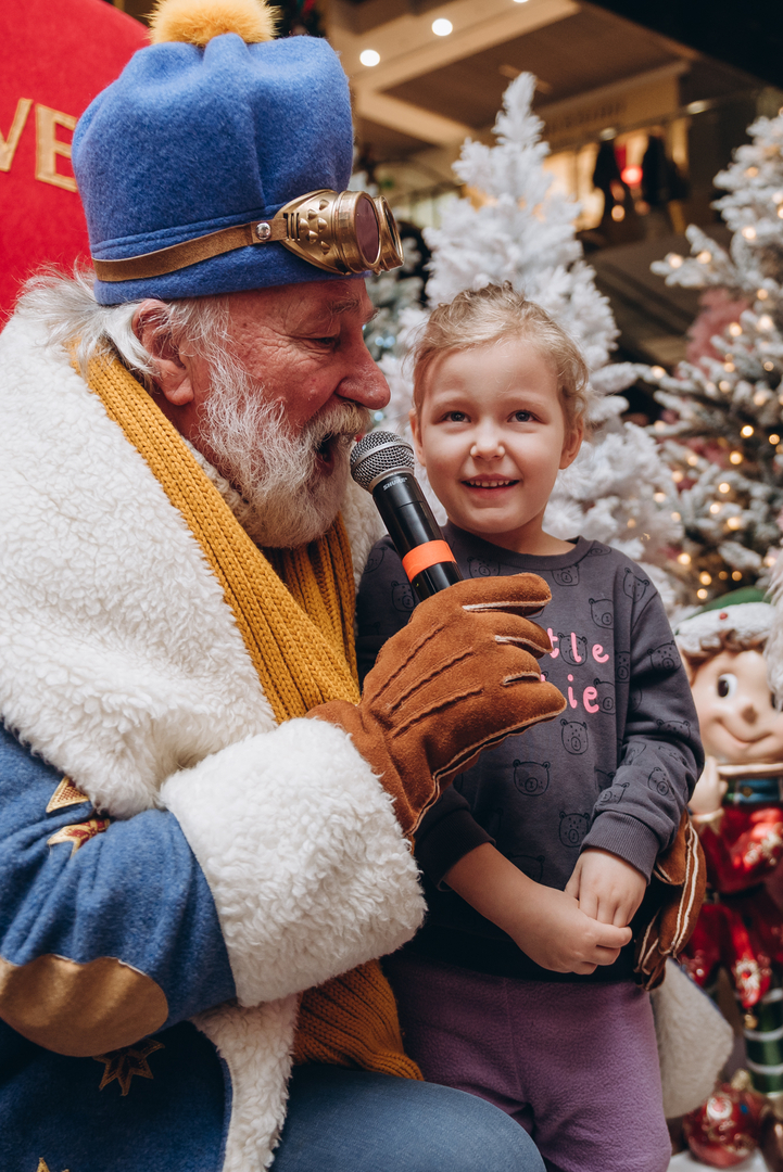 Теплі покази S Миколая в укритті image-9