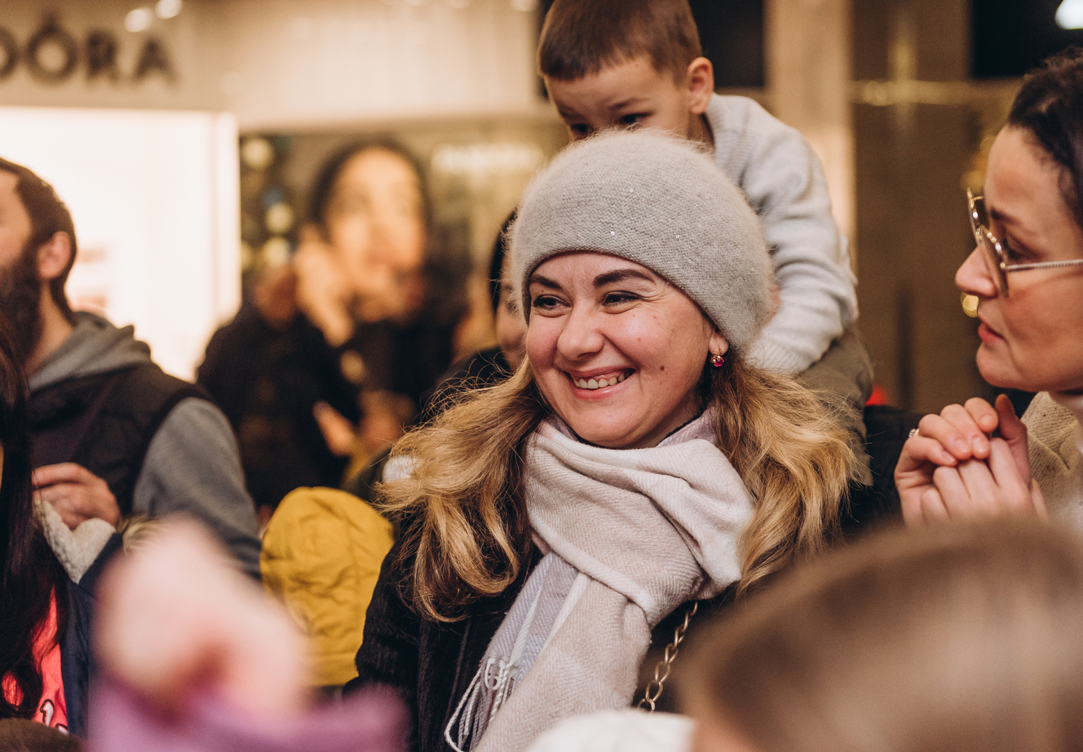 Теплі покази S Миколая в укритті image-35