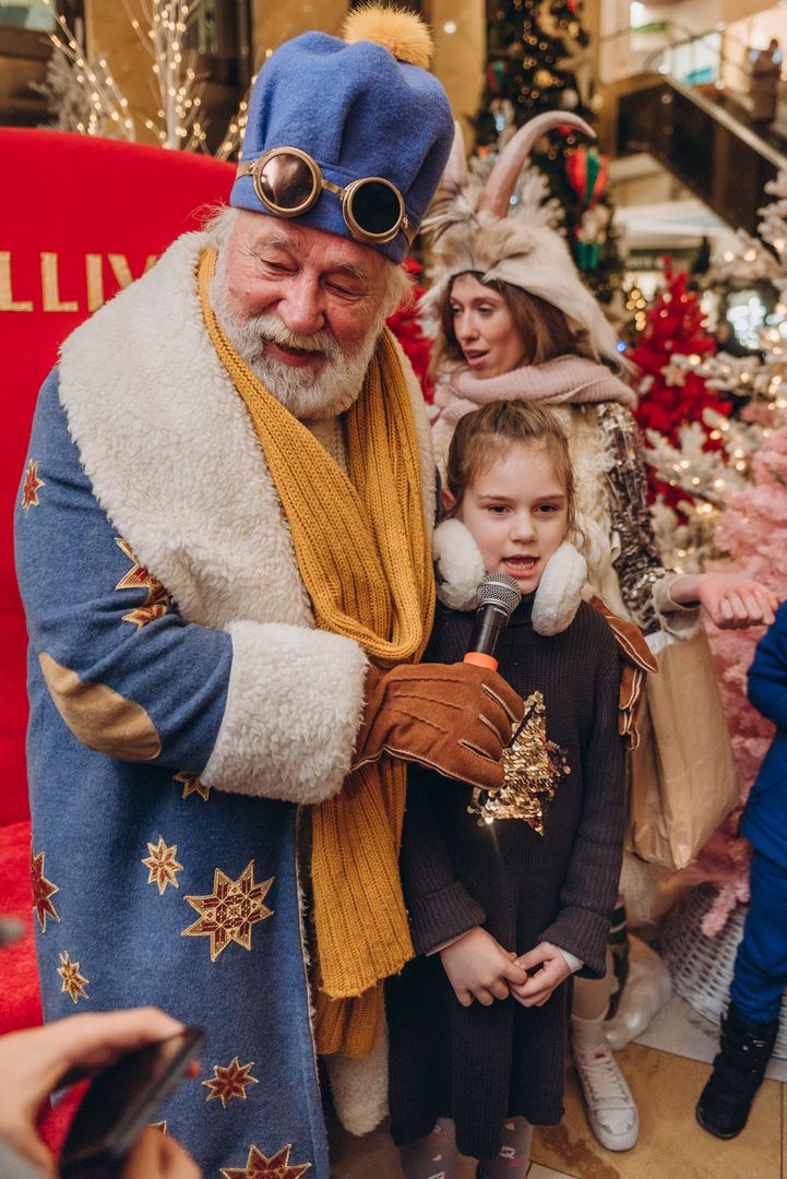 Теплі покази S Миколая в укритті image-37