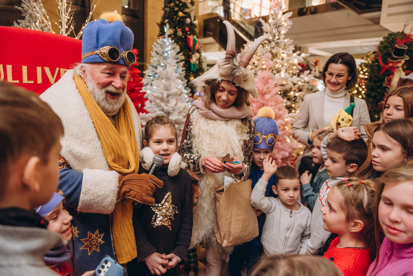 Теплі покази S Миколая в укритті image-38