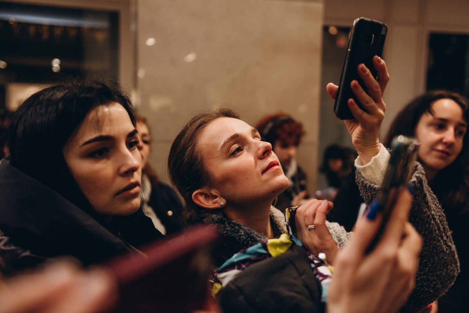 Теплі покази S Миколая в укритті image-45