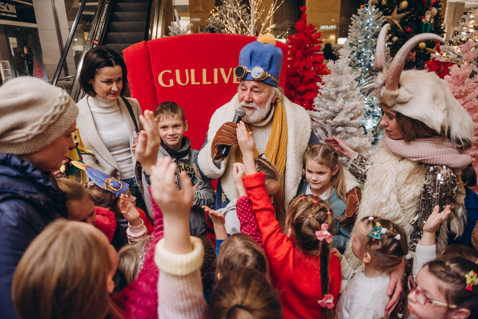 Теплі покази S Миколая в укритті image-48