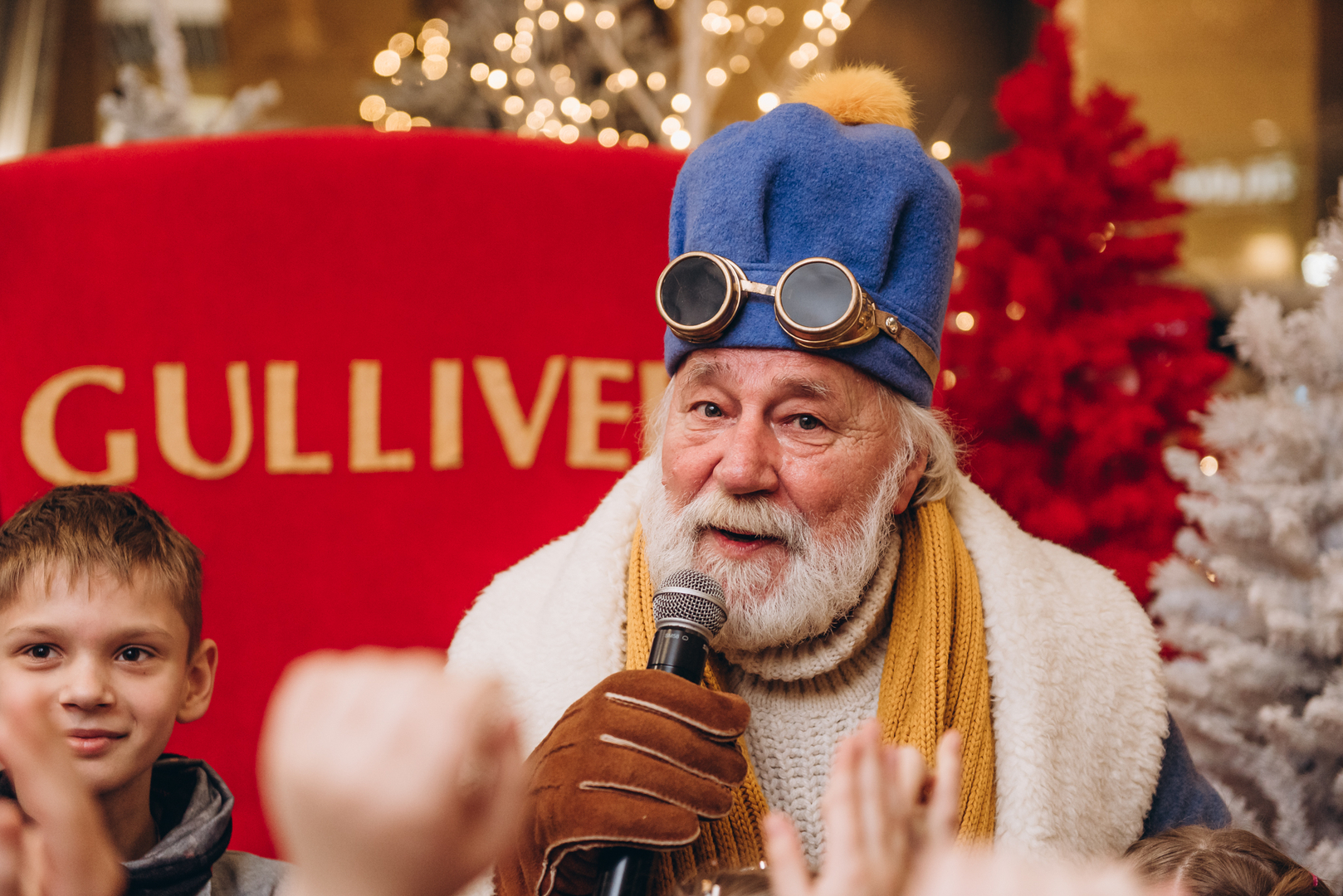 Теплі покази S Миколая в укритті image-49