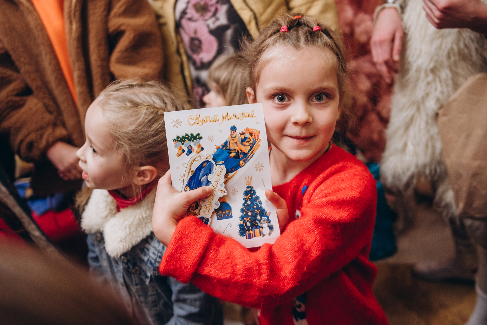 Теплі покази S Миколая в укритті image-61