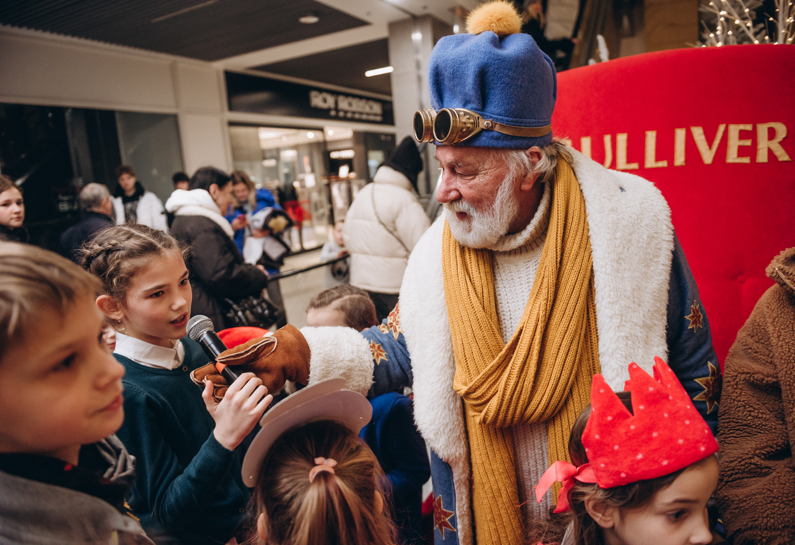 Теплі покази S Миколая в укритті image-63