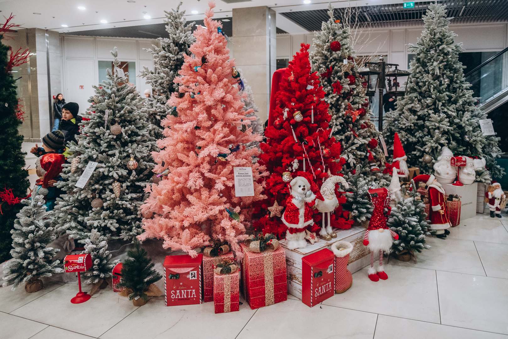 Теплі покази S Миколая в укритті image-112