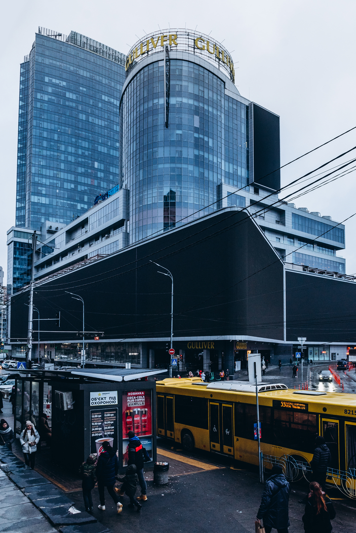 Теплі покази S Миколая в укритті image-115