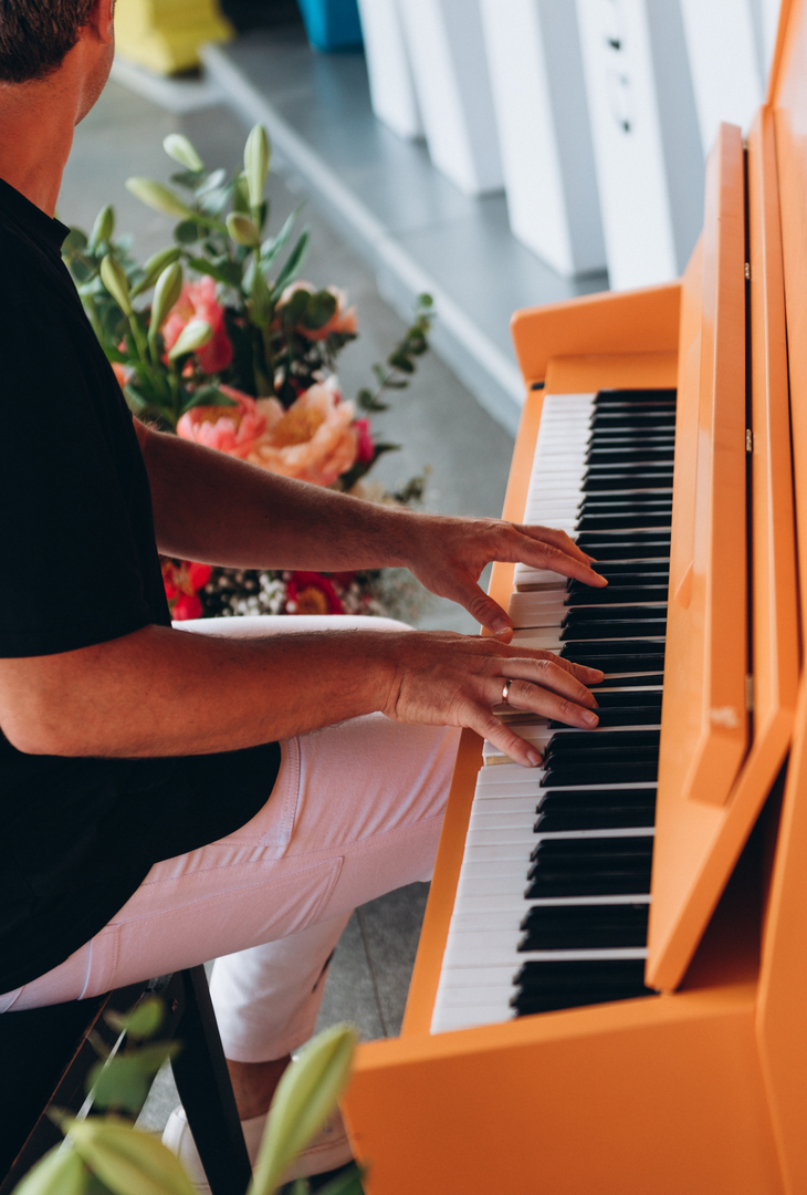 Піаніно до Дня Києва, виступ Євгена Хмари image-60