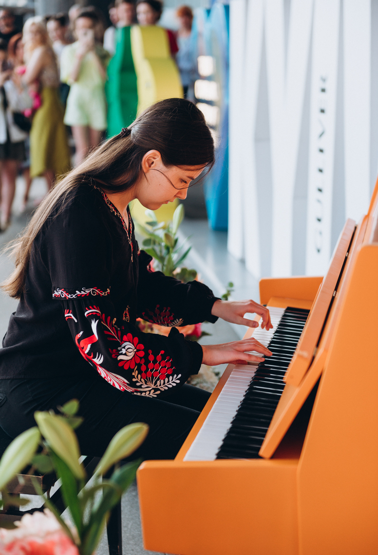 Піаніно до Дня Києва, виступ Євгена Хмари image-67