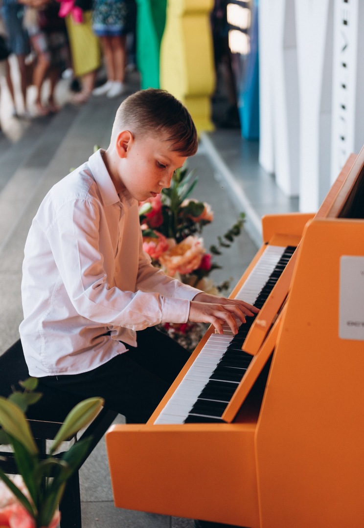 Піаніно до Дня Києва, виступ Євгена Хмари image-71