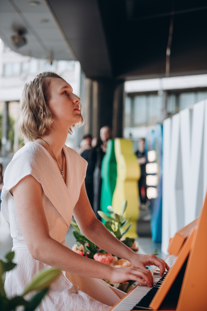 Піаніно до Дня Києва, виступ Євгена Хмари image-89