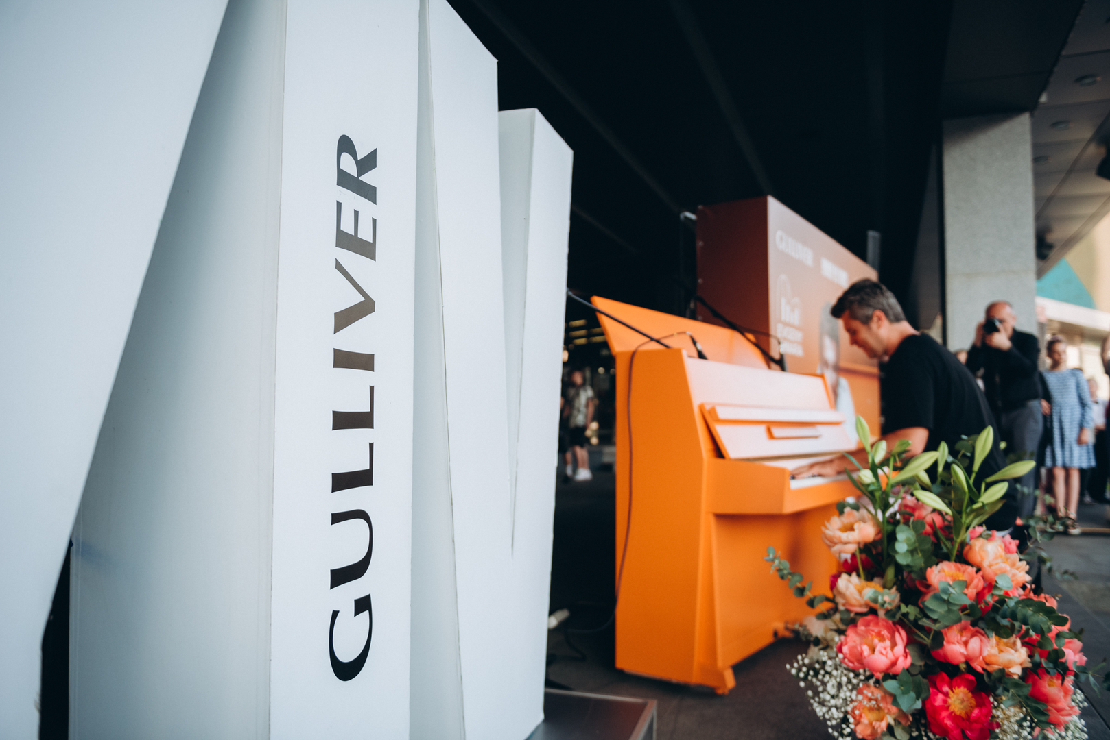 Піаніно до Дня Києва, виступ Євгена Хмари image-97