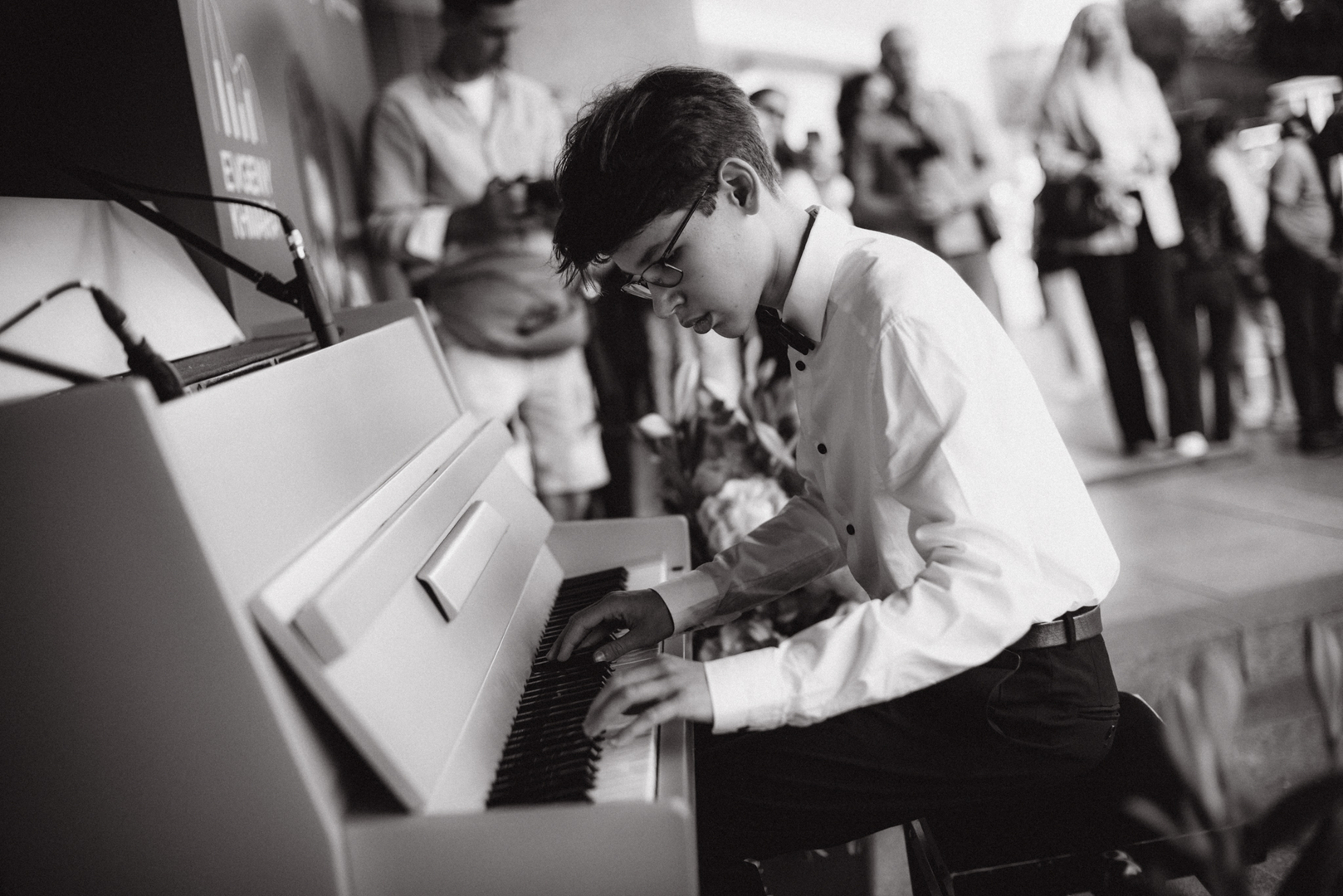 Піаніно до Дня Києва, виступ Євгена Хмари image-98