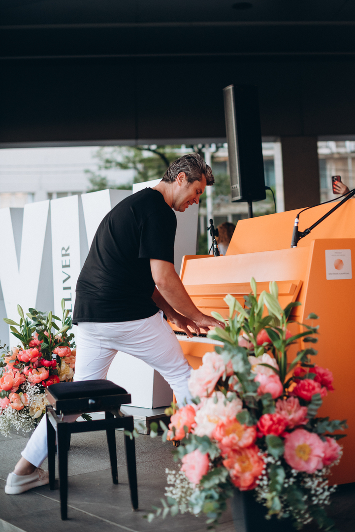 Піаніно до Дня Києва, виступ Євгена Хмари image-127