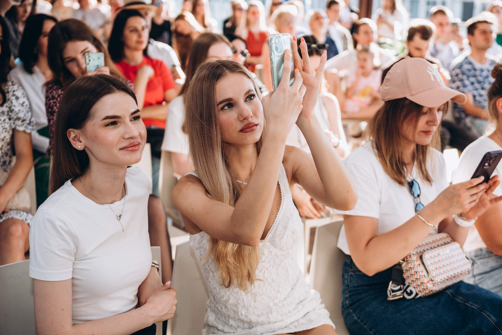 Тераса Talk про YouTuBe: Раміна Есхакзай, Антон Птушкін, Синельников Євген! image-25