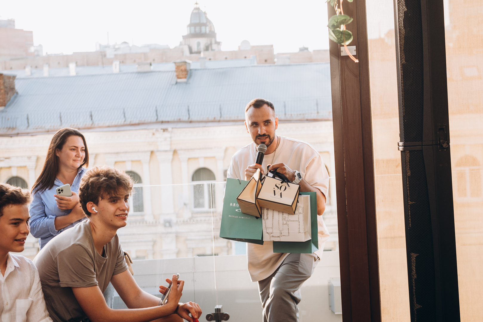 Тераса Talk про YouTuBe: Раміна Есхакзай, Антон Птушкін, Синельников Євген! image-76