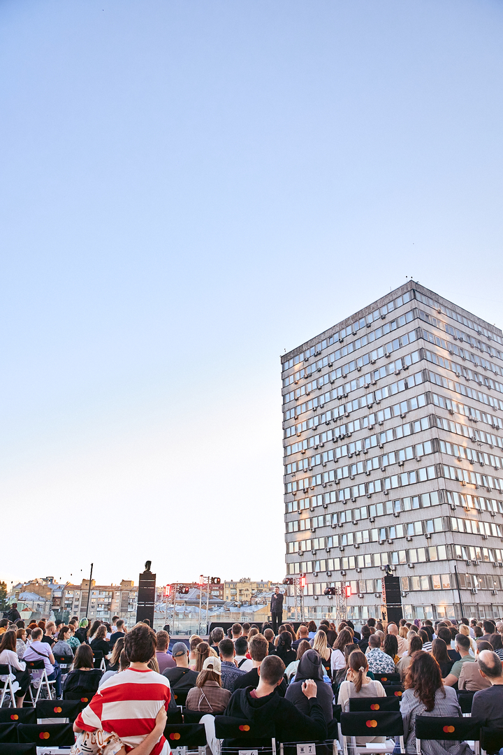 Підпільний на даху Gulliver image-217