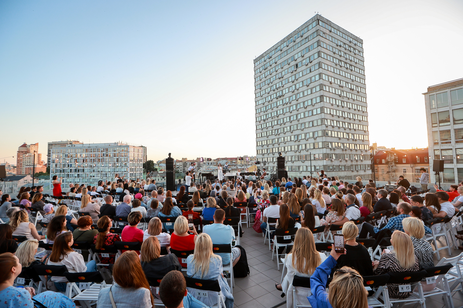 Євген Хмара на даху Gulliver image-6