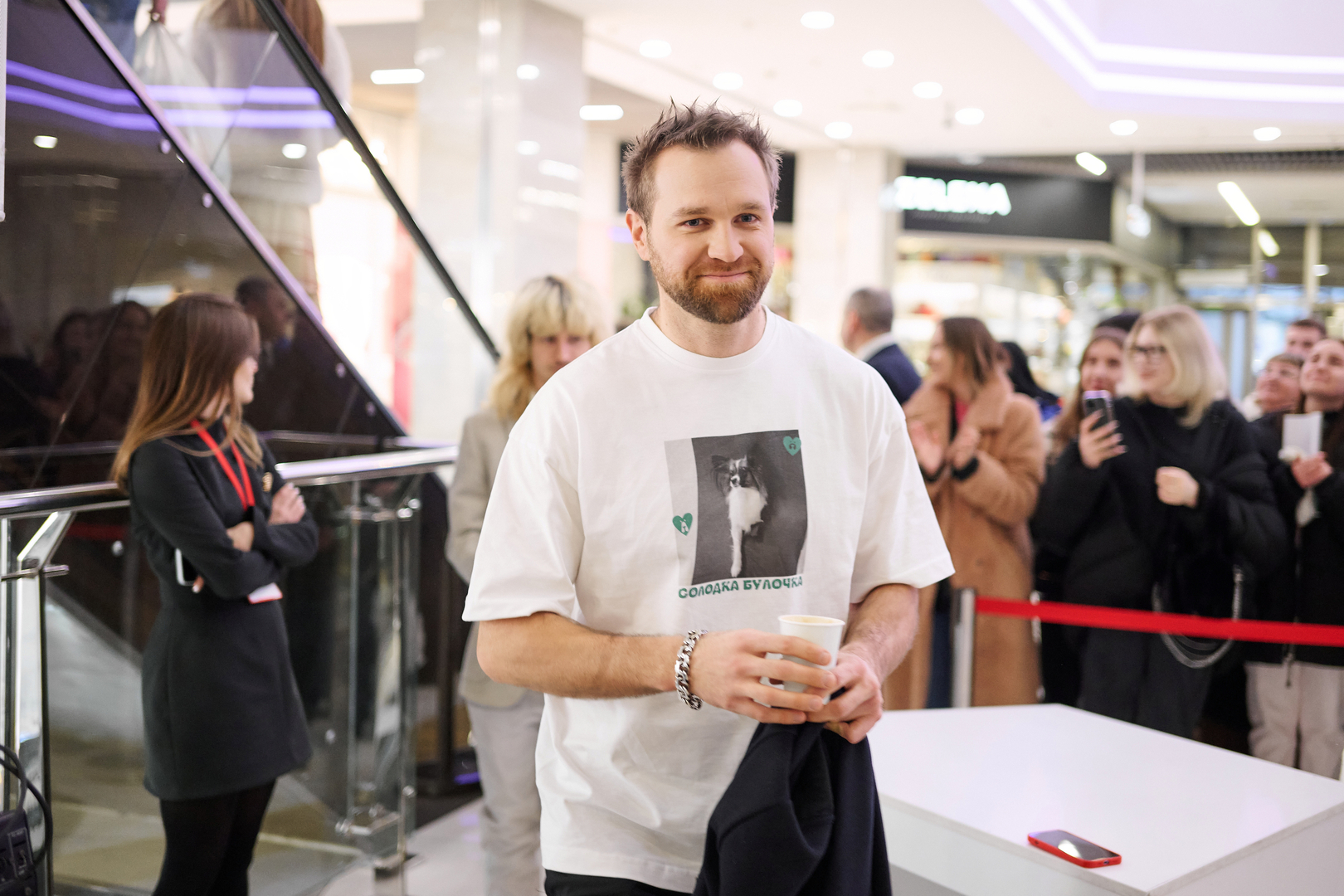 Автограф-сесія з акторами фільму &quot;Песики&quot; image-0