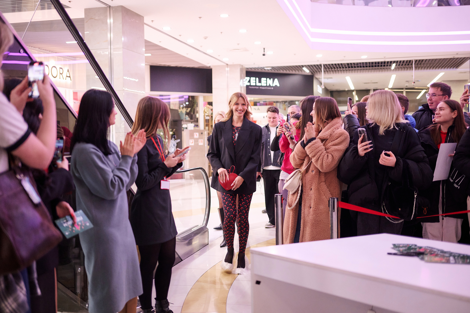 Автограф-сесія з акторами фільму &quot;Песики&quot; image-24