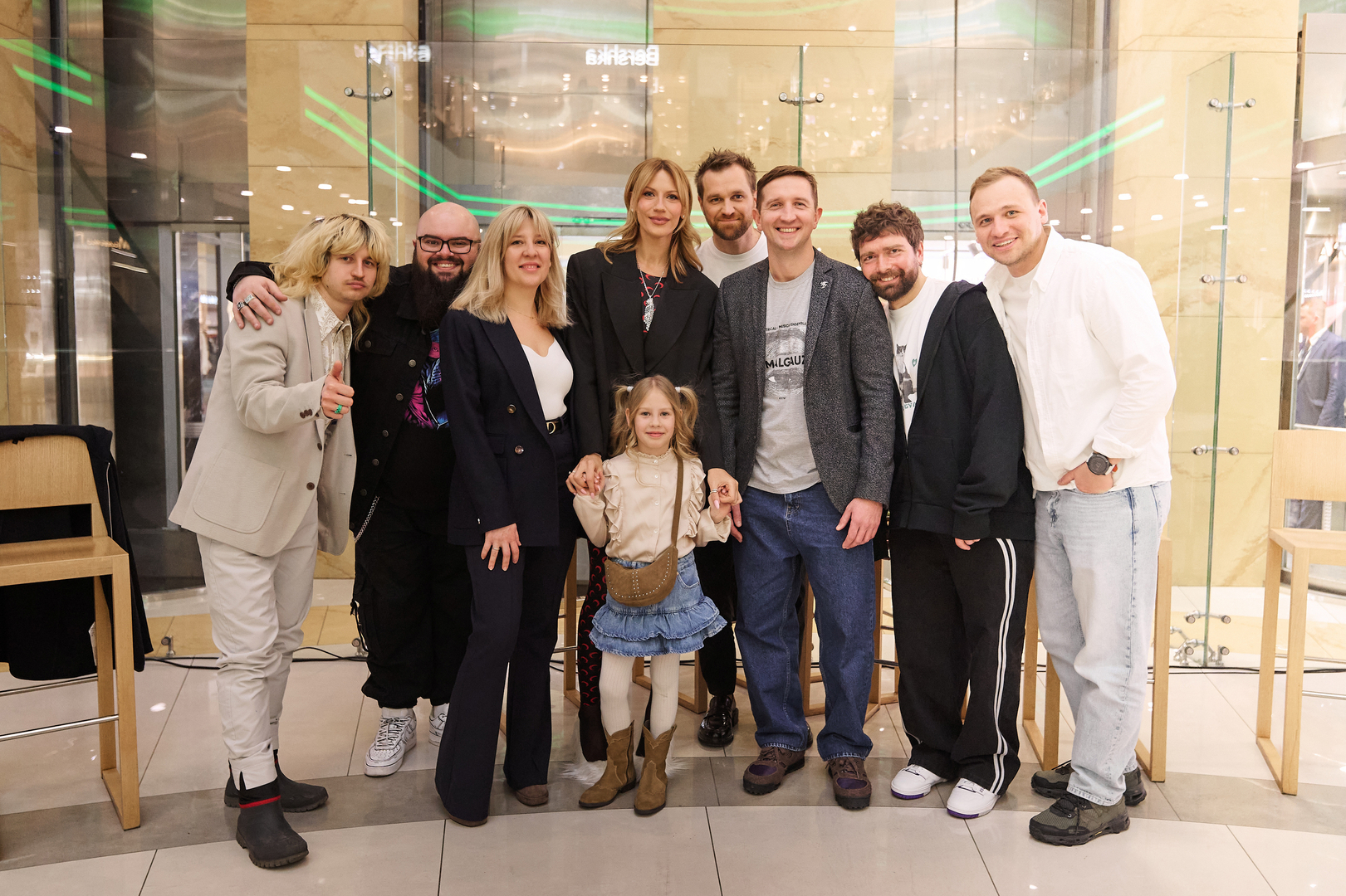 Автограф-сесія з акторами фільму &quot;Песики&quot; image-62