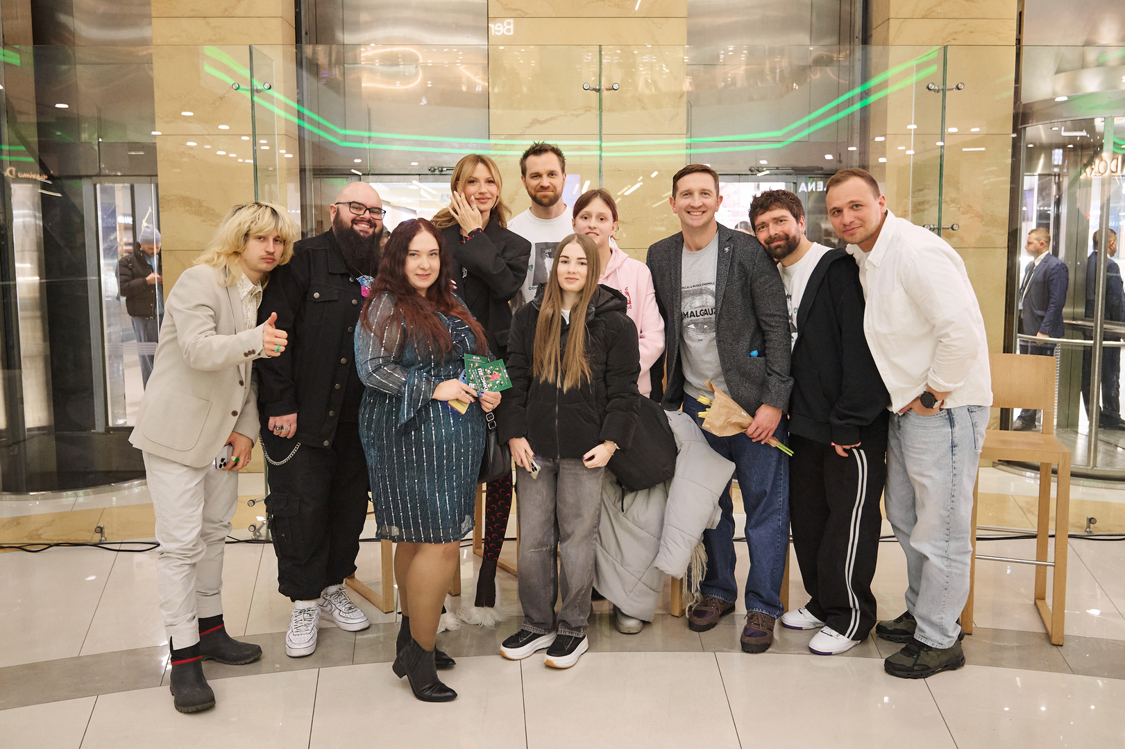 Автограф-сесія з акторами фільму &quot;Песики&quot; image-76